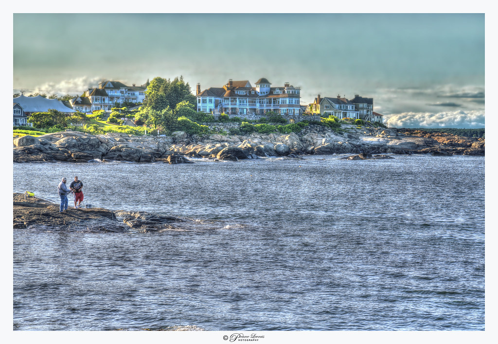 Wealthy homes of Cape Nedick, Maine USA ID nubble_ocean_h… Flickr
