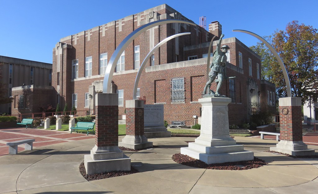 Craighead County Courthouse and WWI Monument (Jonesboro, A… Flickr