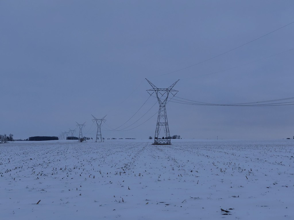 345 kV ComEd Line southeast of Dixon, Illinois. Tower lift… Flickr