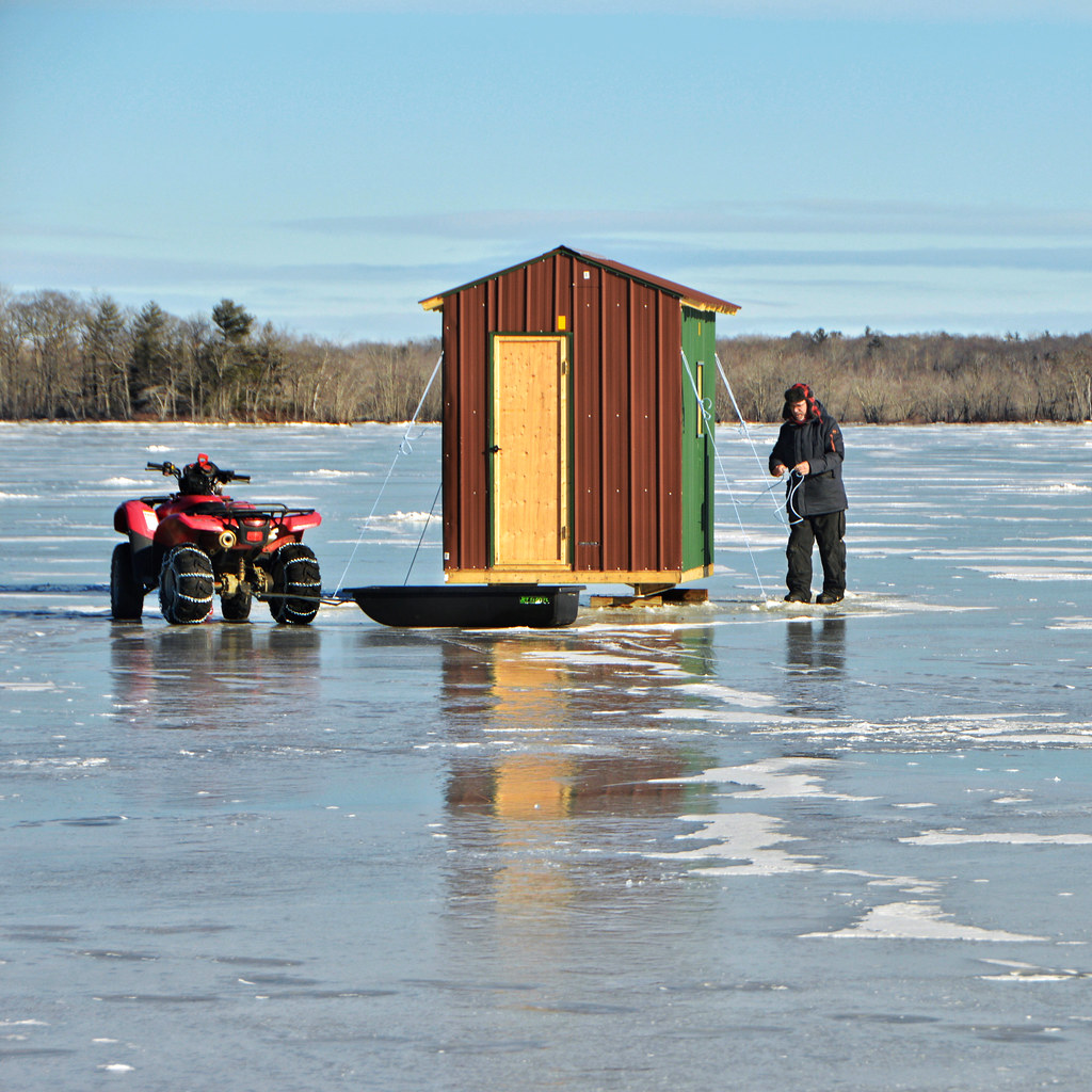 Hermon Pond Ice fisherman tying down his shanty, Hermon Po… Flickr
