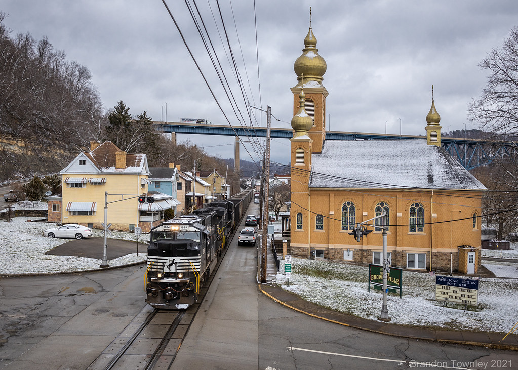 Norfolk Southern in West Brownsville, PA Empty coal train … Flickr