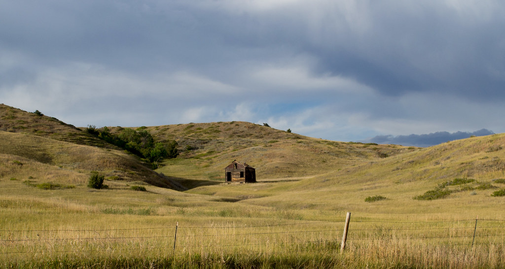 Wasta SD prairie life ( 0309) Abandoned cabin (?) just ou… Flickr