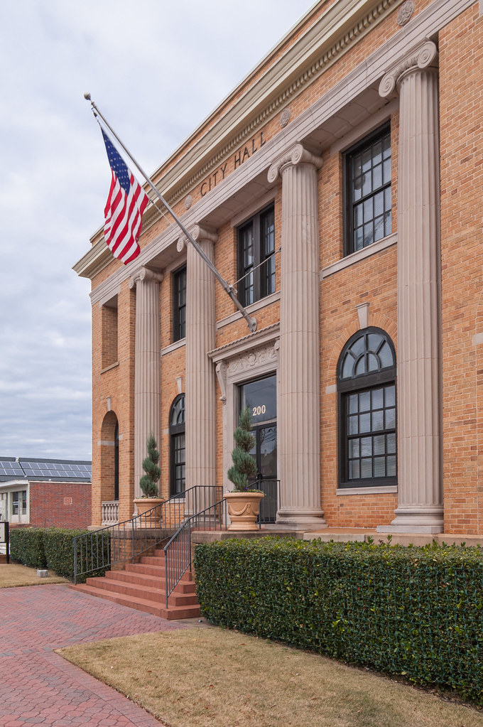Lagrange City Hall City Hall in Lagrange, jwcjr Flickr
