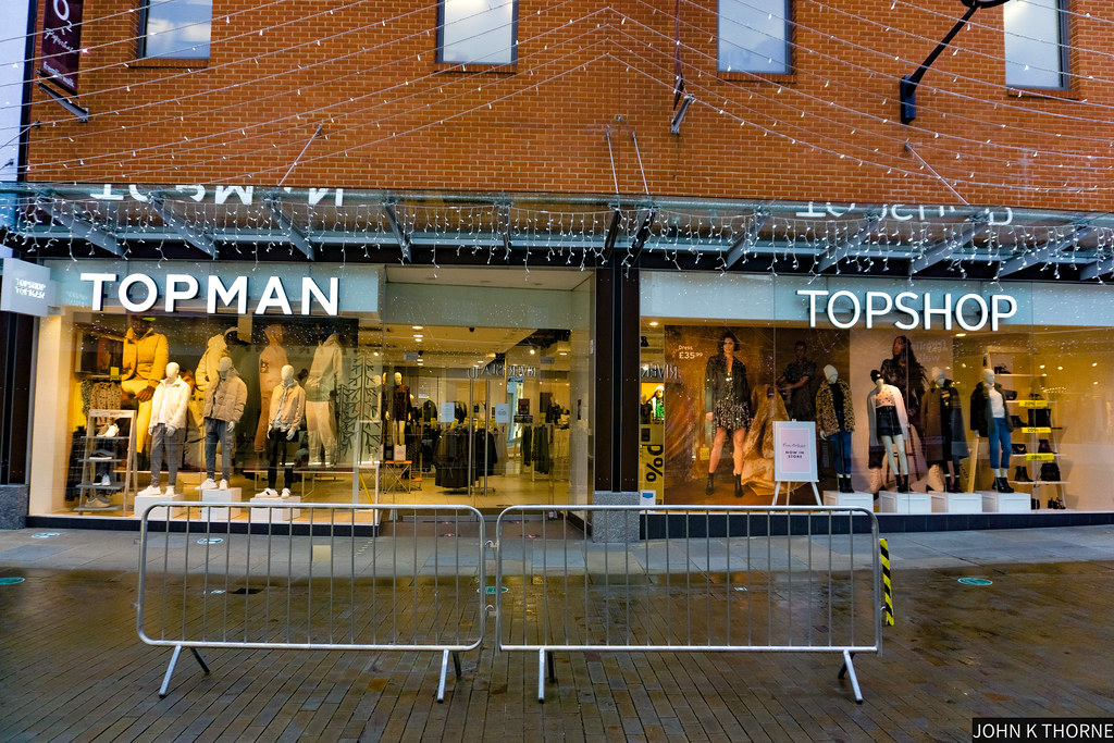 TOPMAN, DOROTHY PERKINS, ALL GONE FOR A BURTON! Flickr