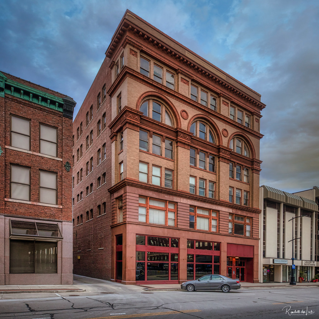 Morehouse & Wells Company Building (a.k.a. Illinois Power … Flickr