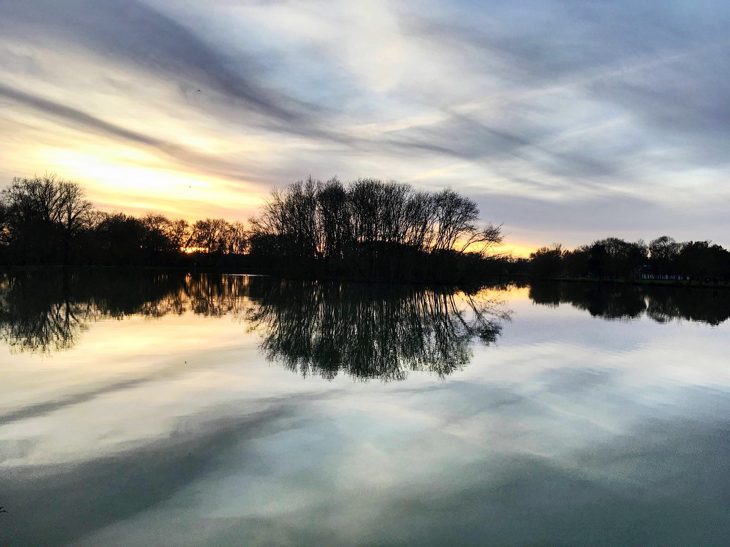 Crépuscule de Plaisance ! Lac (Carpodrome) de Plaisance du… Flickr