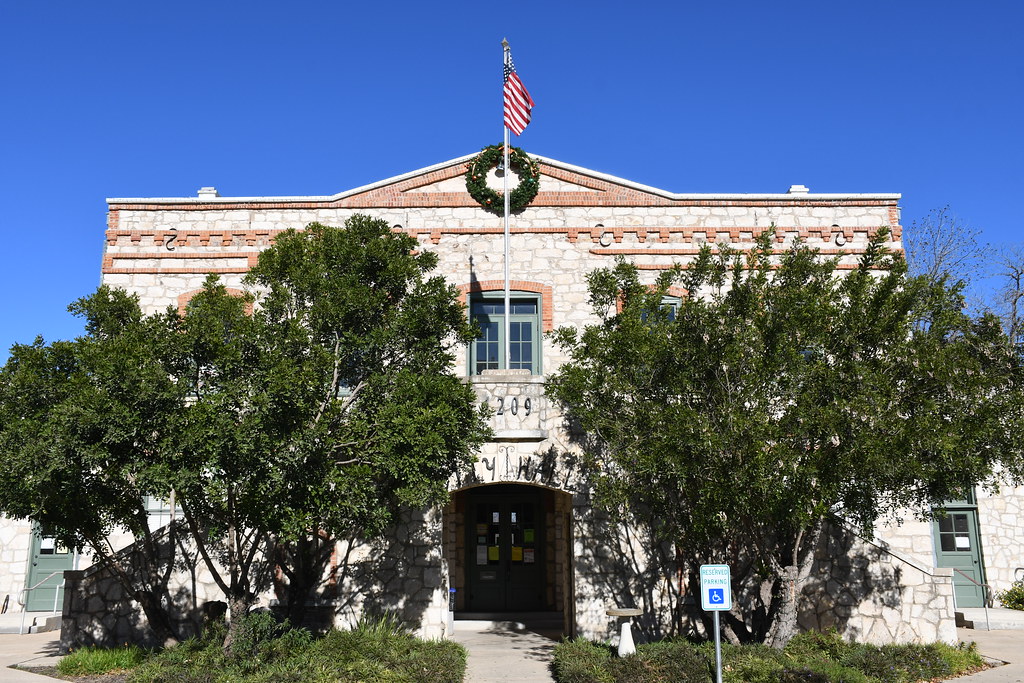Castroville City Hall former Medina County Courthouse (C… Flickr