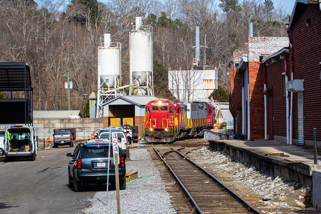 Easing into Canton Milepost 454 on the old L&N 'Hook & Eye… Flickr