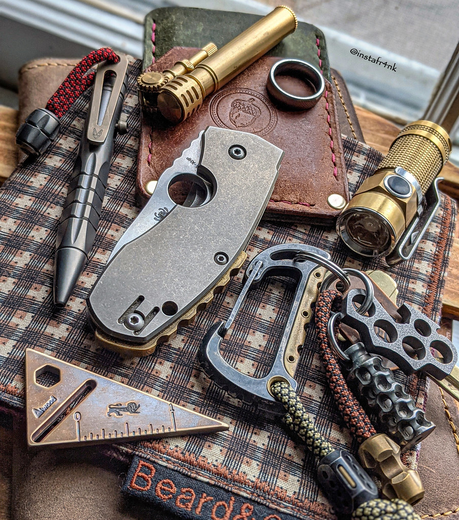 Spyderco Techno, Karlbiner, Atwood QuickDraw Pocket dump p… Flickr