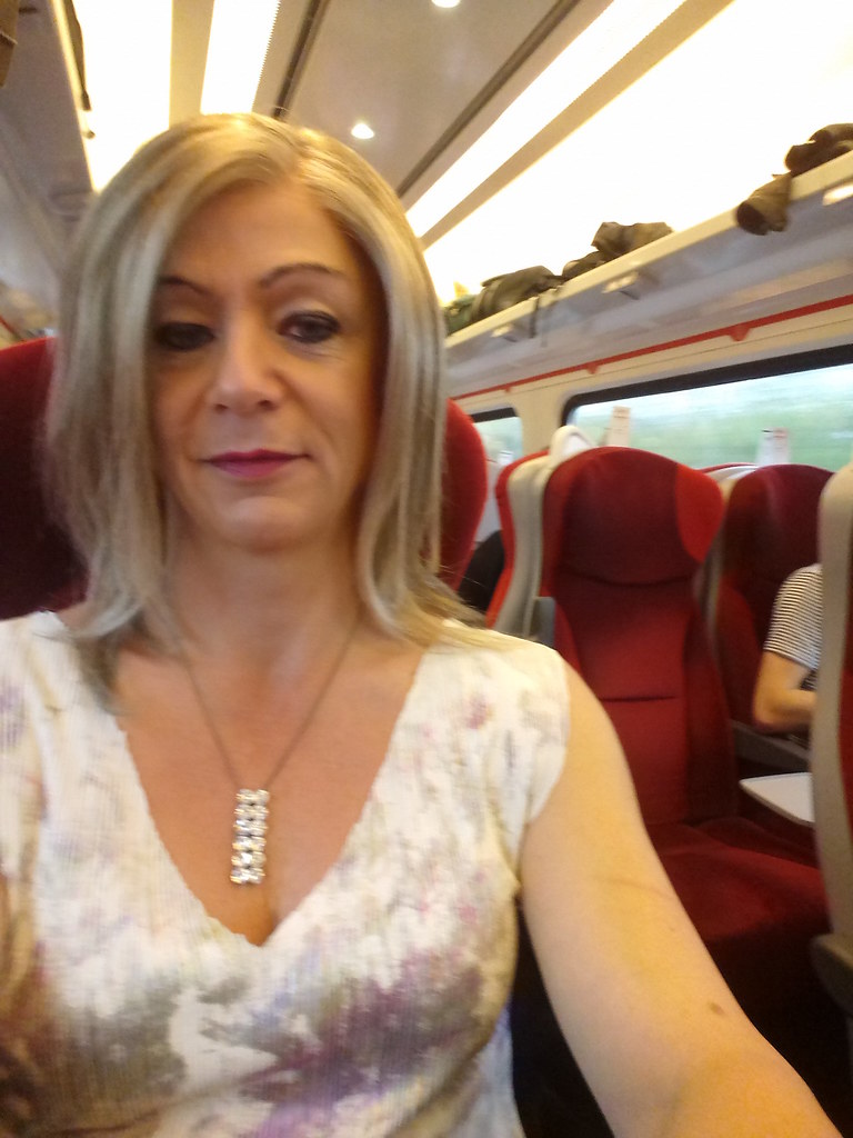 20181101_111750 | Some oldies - on the train to London | Melanie~Jane