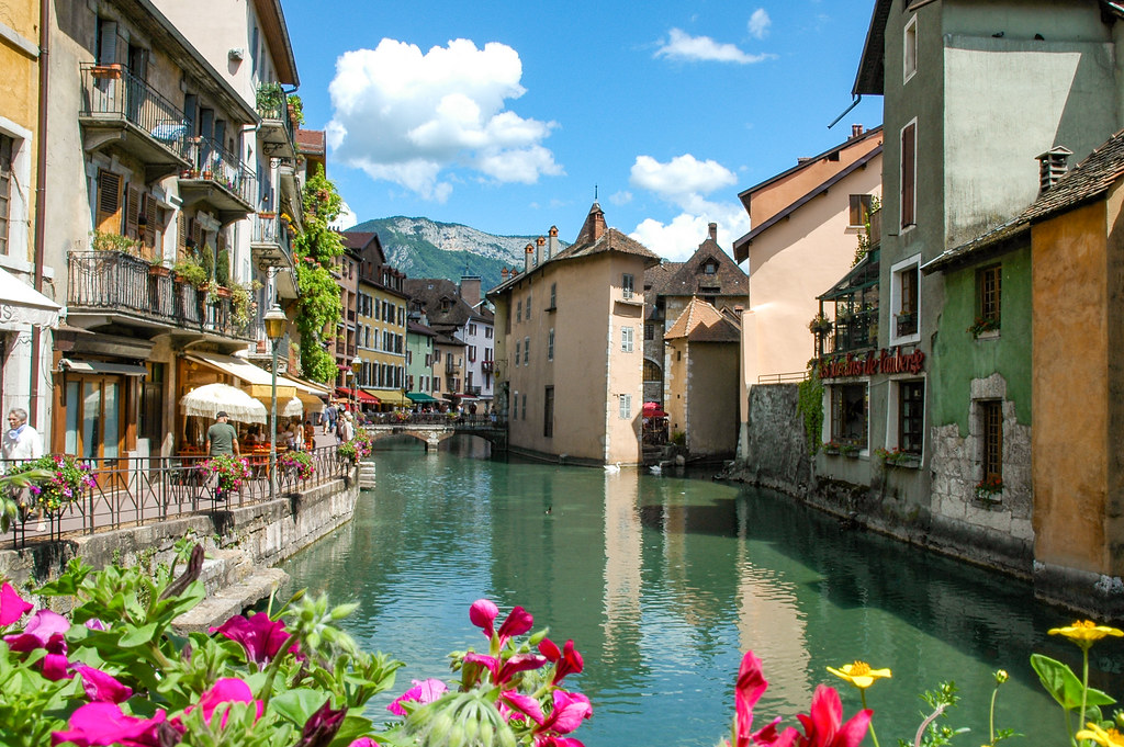 Le Thiou et le quai de l’Île à Annecy, RhôneAlpes, France… Flickr