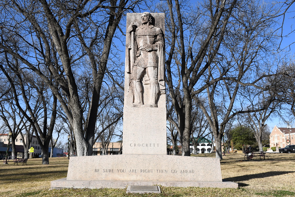 David Crockett Monument (Ozona, Texas) Historic 1938 David… Flickr