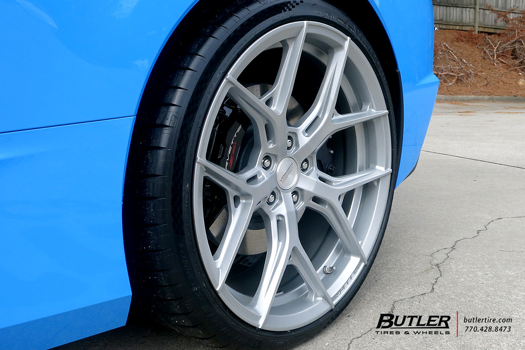 Chevy Corvette with 20in Front 21in Rear Vossen HF5 Wheels and Michelin