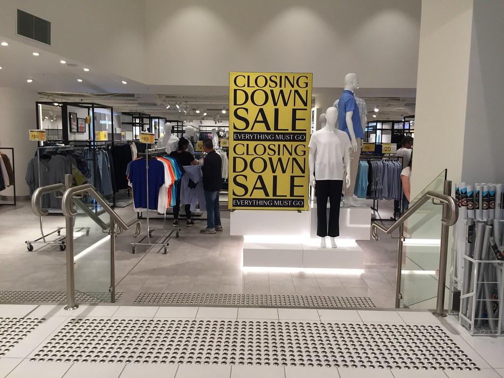 Debenhams Melbourne Closing Down Sale Pictures of the on… Flickr