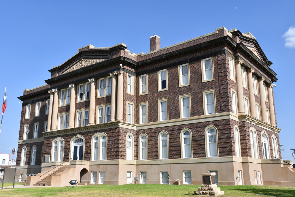 Mills County Courthouse (Goldthwaite, Texas) Historic 1913… Flickr