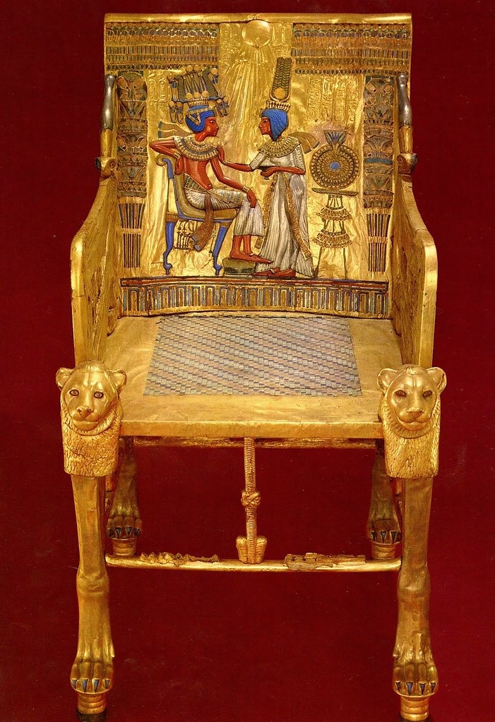 King Tutankhamun's gold throne (13471338 BC) Queen offeri… Flickr