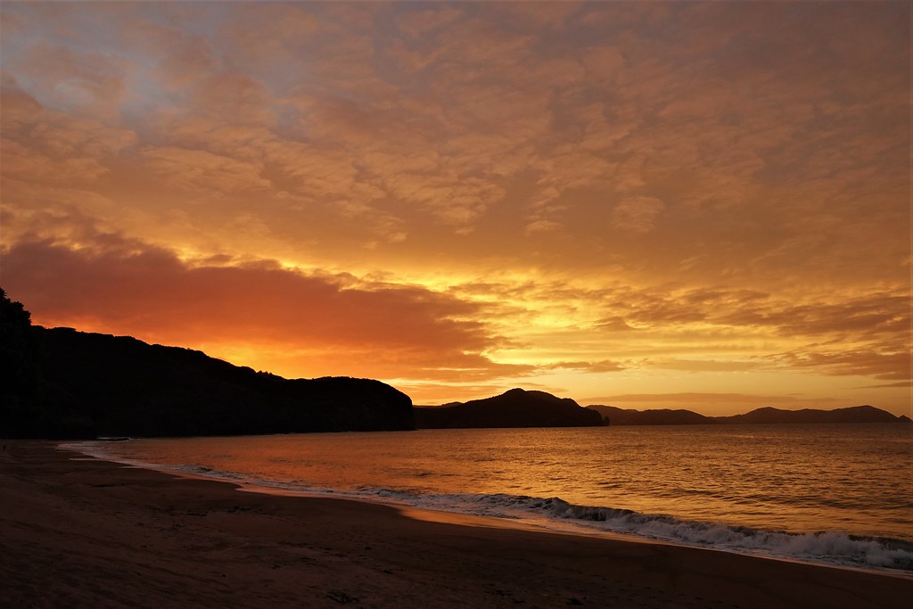 DSC00723 sunset at Tauranga Bay, Northland, NZ Thanks fo… Flickr