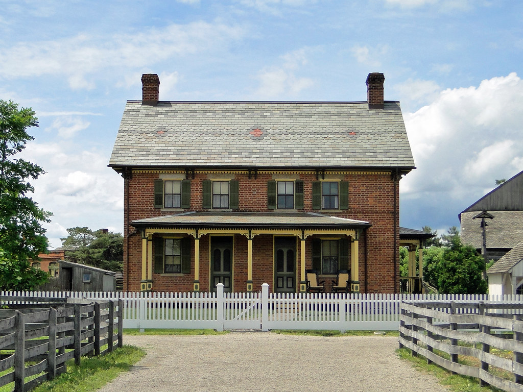 Firestone Farm The birthplace of Harvey Firestone of Fires… Flickr