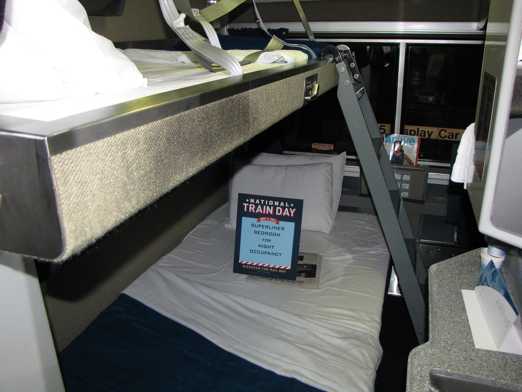 Amtrak Superliner bedroom Amtrak Superliner bedroom in nig… Flickr
