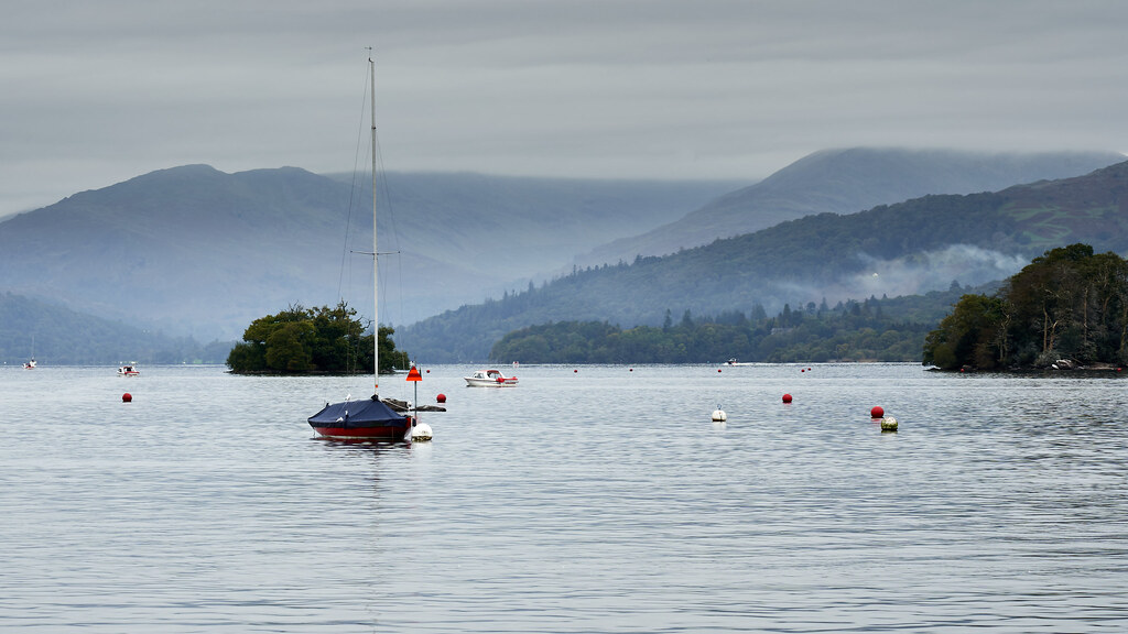 Lake Windermere Lake Windermere on a rainy day in the Lake… Flickr