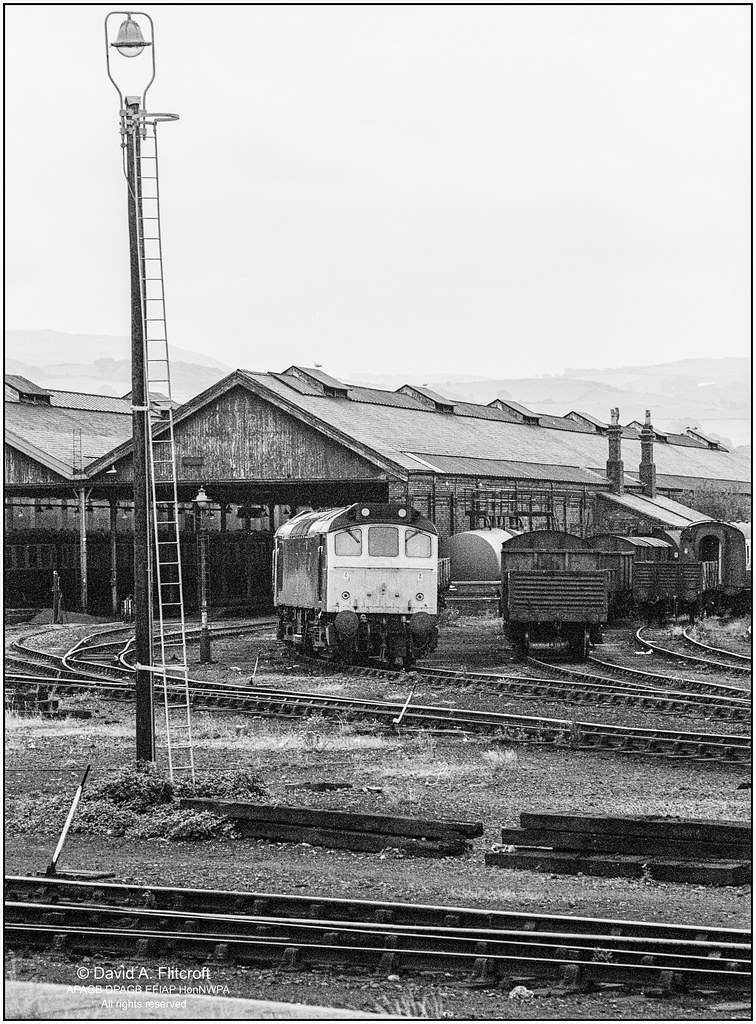 Llandudno Junction (5976) A class 25 is seen stabled outs… Flickr