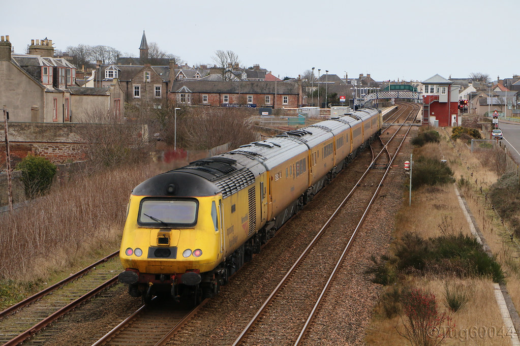 NMT 43014 at Carnoustie Network Rail 43062 "John Armitt" a… Flickr