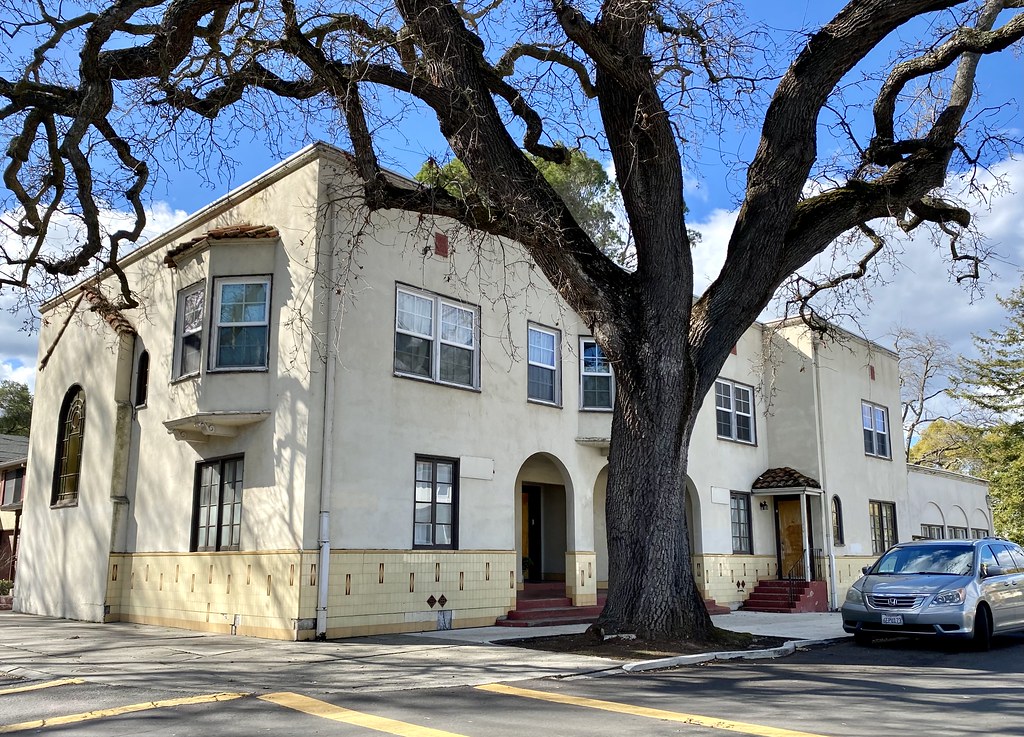 former Brunscher & Connolly Funeral Home Martinez, Calif… Flickr