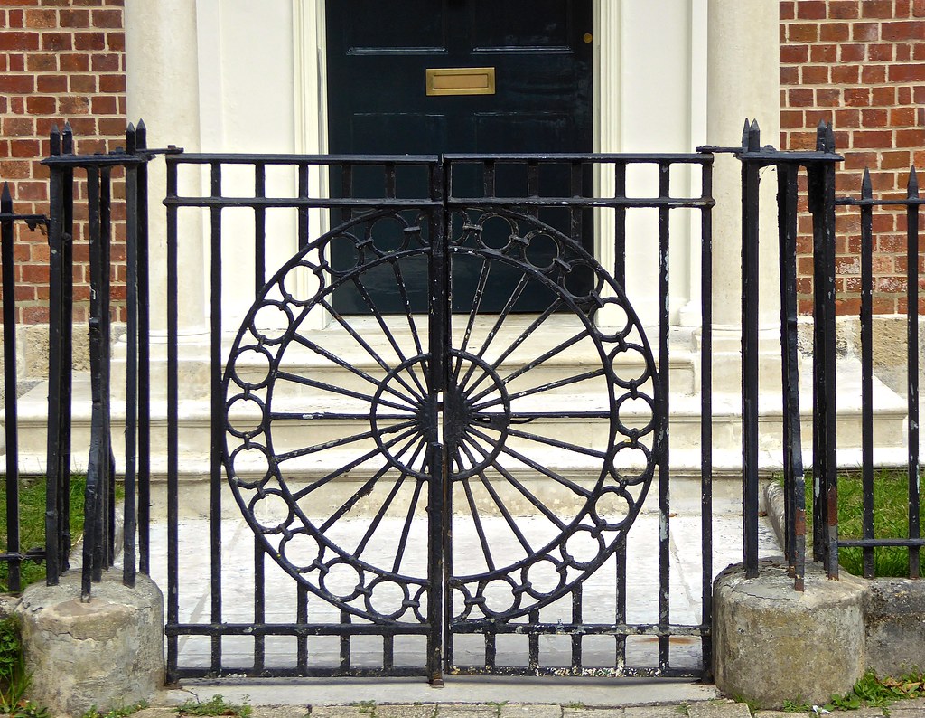 Christchurch, Dorset Church Hatch, 13 Church Street, Chris??? Flickr