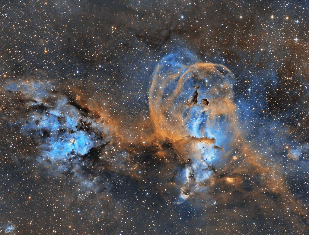 Statue of Liberty Nebula NGC 3576 is a bright emission neb… Flickr