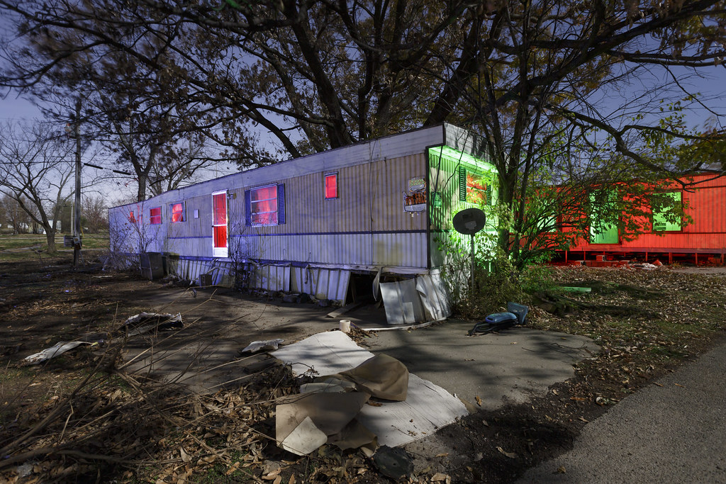 Ed's Mobile Home Park Redux Ed's Mobile Home Park in Colum… Flickr