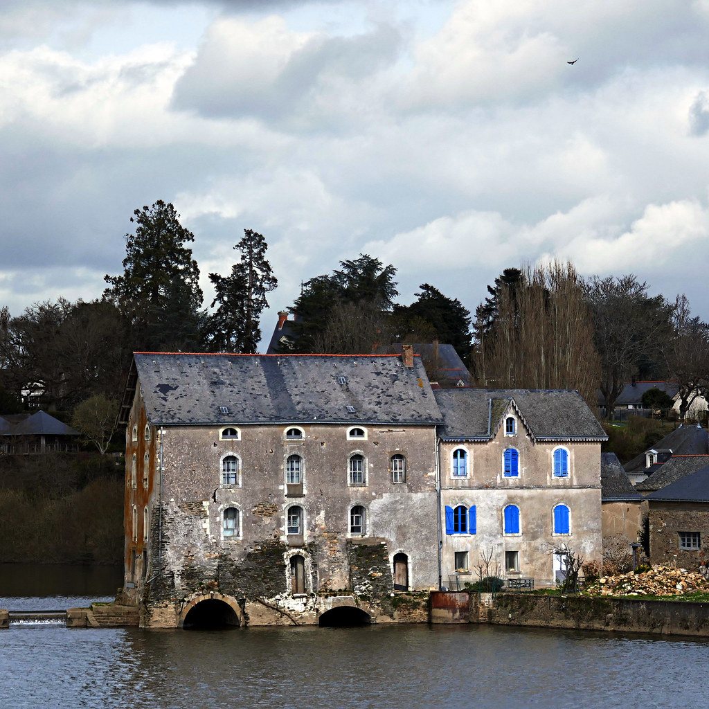 GrezNeuville, MaineetLoire, France Ancien moulin sur la… Flickr