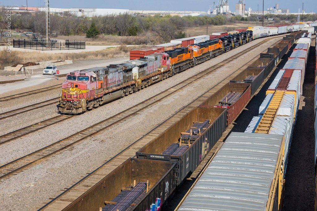 BNSF Fort Worth, TX Another day, another 307 job. The tran… Flickr