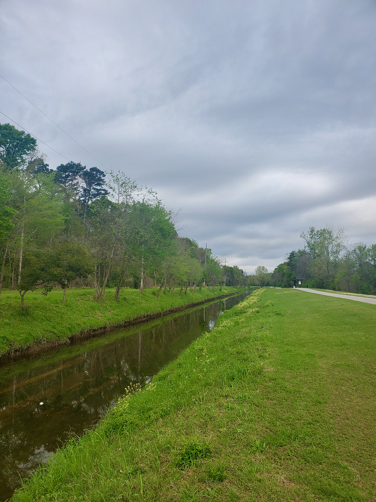 Sawmill Branch Walk/Bike Trail The Sawmill Branch Walk/Bik… Flickr