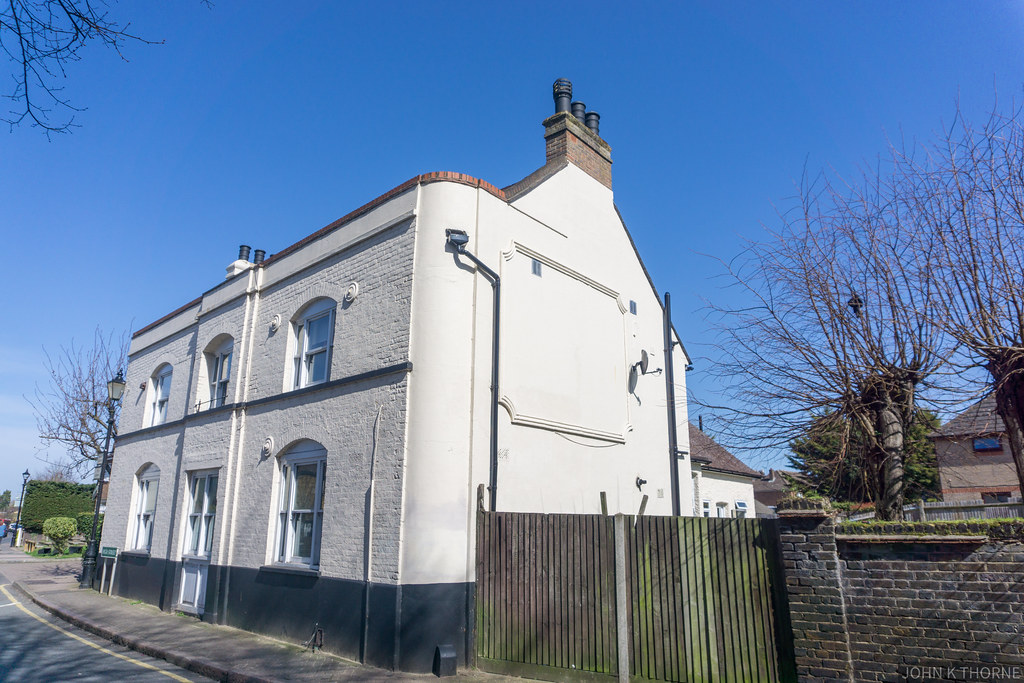 THE BLUE ANCHOR PUBLIC HOUSE, ST MARY CRAY. C15 listed bui… Flickr