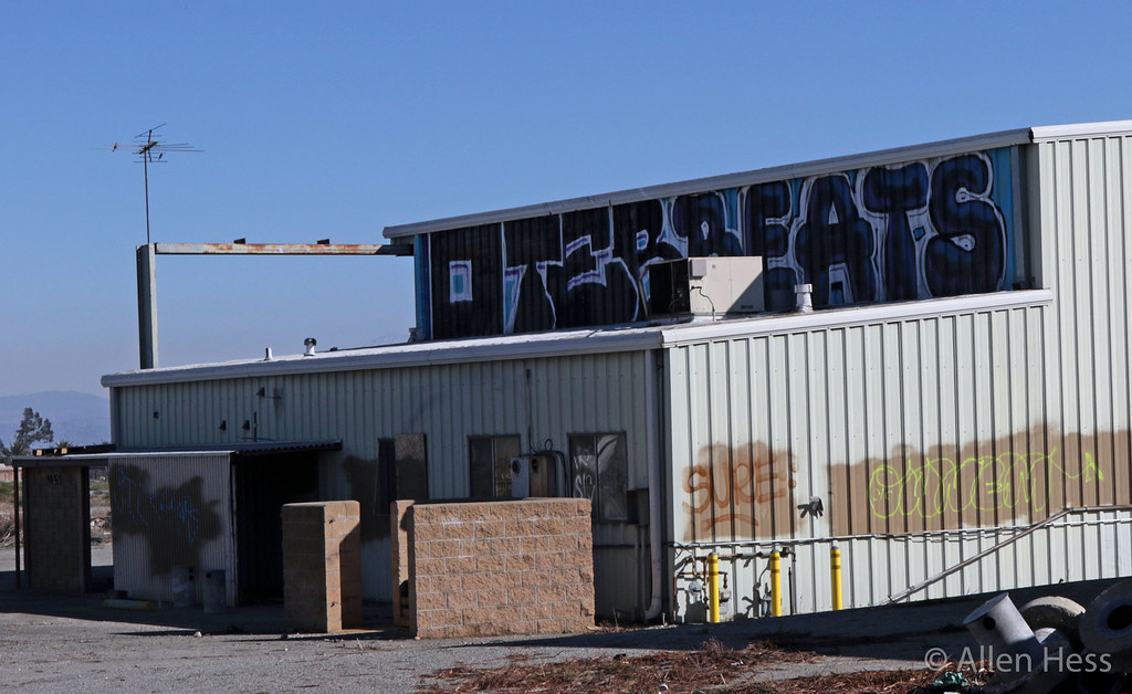 CALRialto Airport Hanger.......20210219219 Rialto Munic… Flickr