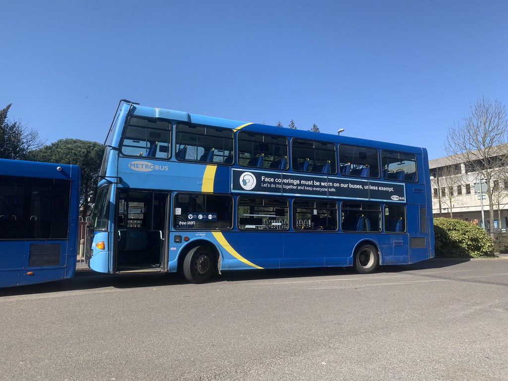 BUSES AT CRAWLEY BUS STATION Flickr