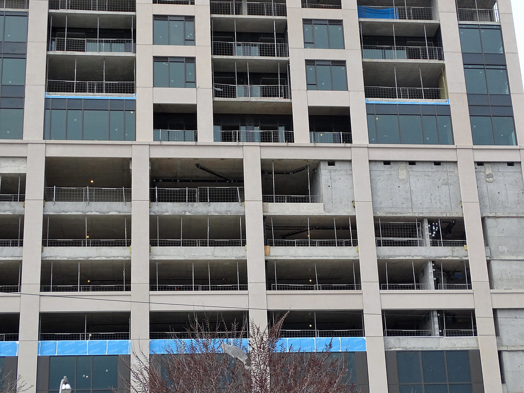 Mirabella Condominiums (1926 Lake Shore Blvd W, Diamante D… Flickr