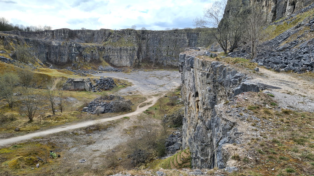Report Horseshoe Quarry, Stoney Middleton, Derbyshire, April 2021