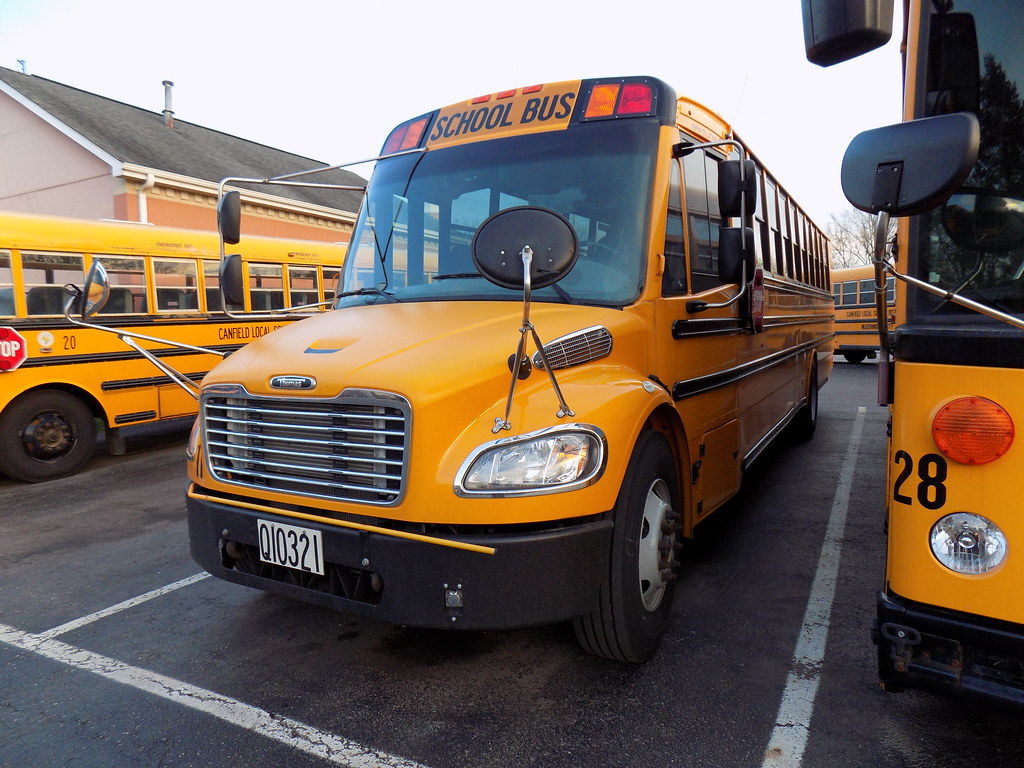 Canfield Local School District 11 (2) Bus lot Canfield, … Flickr
