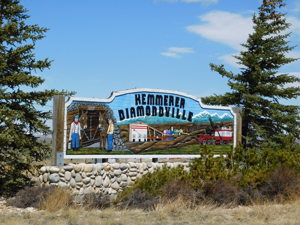KemmererDiamondville City Limit Sign KemmererDiamondvill… Flickr