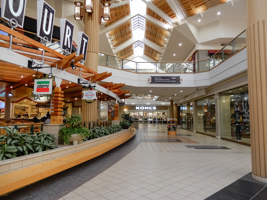 The Intersection Of Center Court & Food Court "Stratford… Flickr