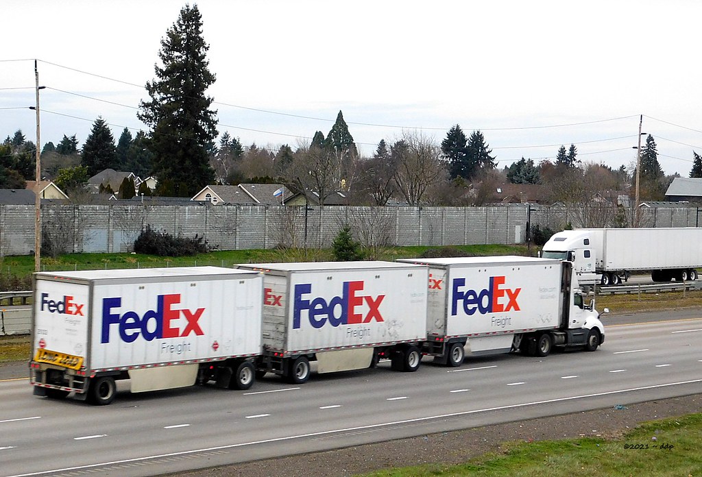 FedEx Triple Truck I5 Northbound Springfield, Oregon Flickr