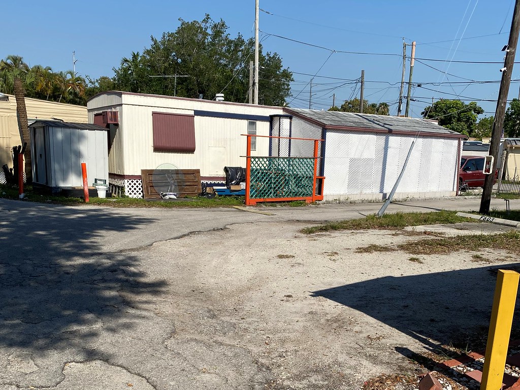 Trailer Park Miami a photo on Flickriver