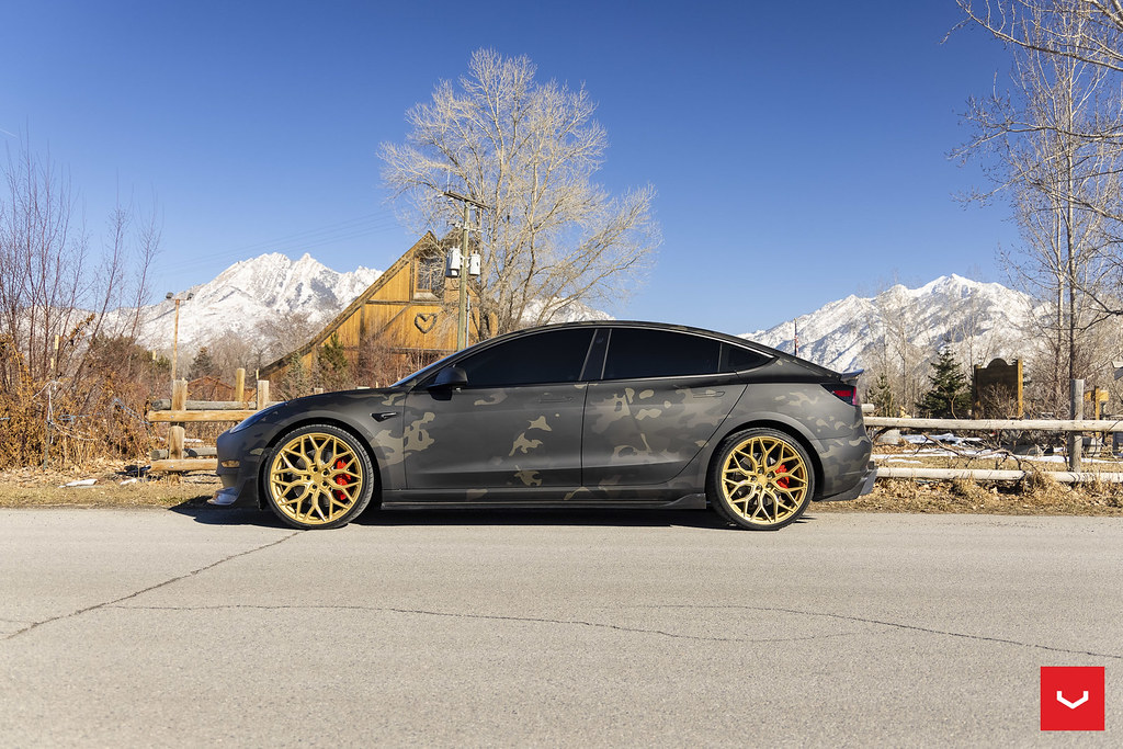 Tesla Model 3 Hybrid Series HF2 © Vossen Whe… Flickr