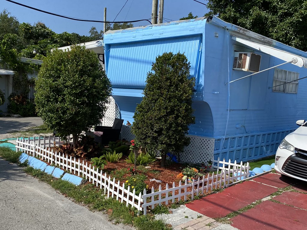 Trailer Park Miami a photo on Flickriver