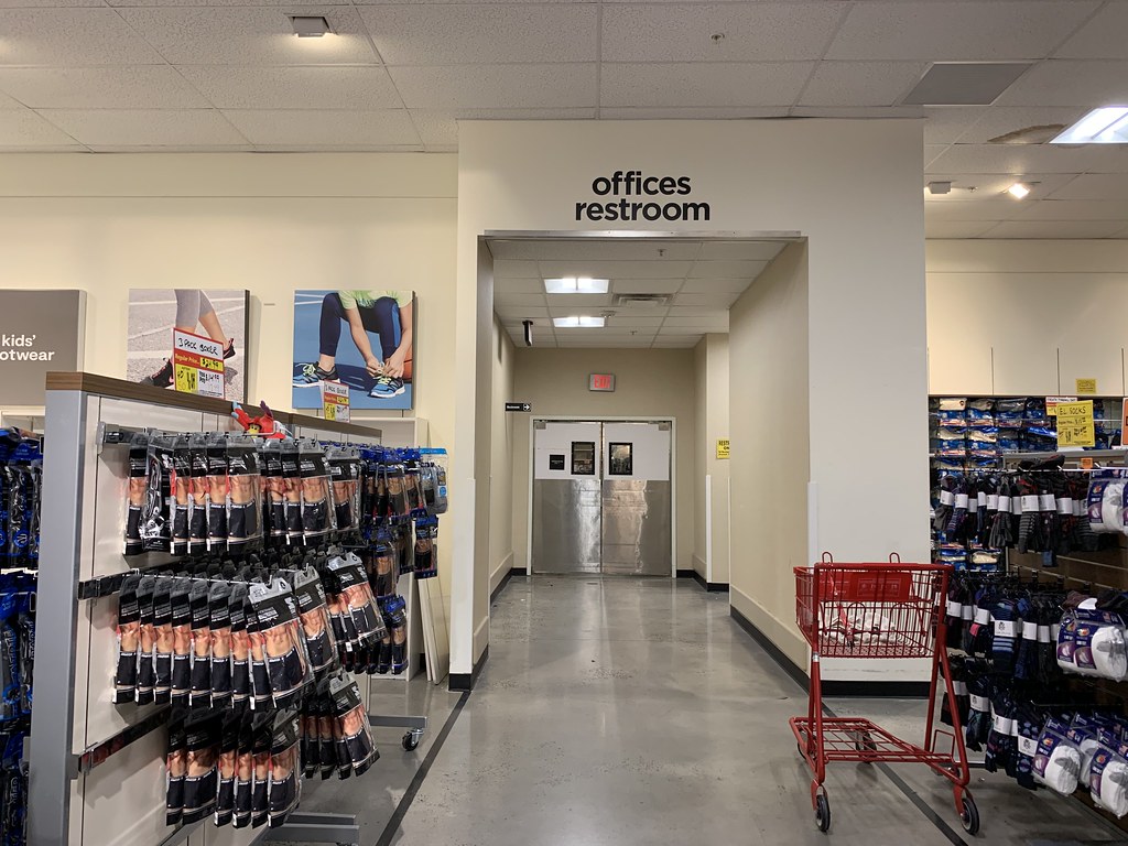 JCPenney interior JCPenney (90,750 square feet) 10101 E In… Flickr