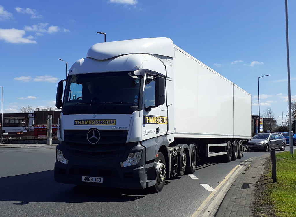 Thames Group MX68JGO Richard Cutler Flickr