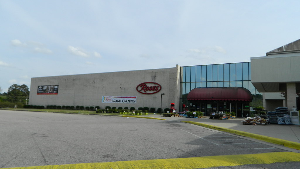 Roses Roses 1501 Ward Boulevard, Wilson Mall, Wilson, NC T… Flickr