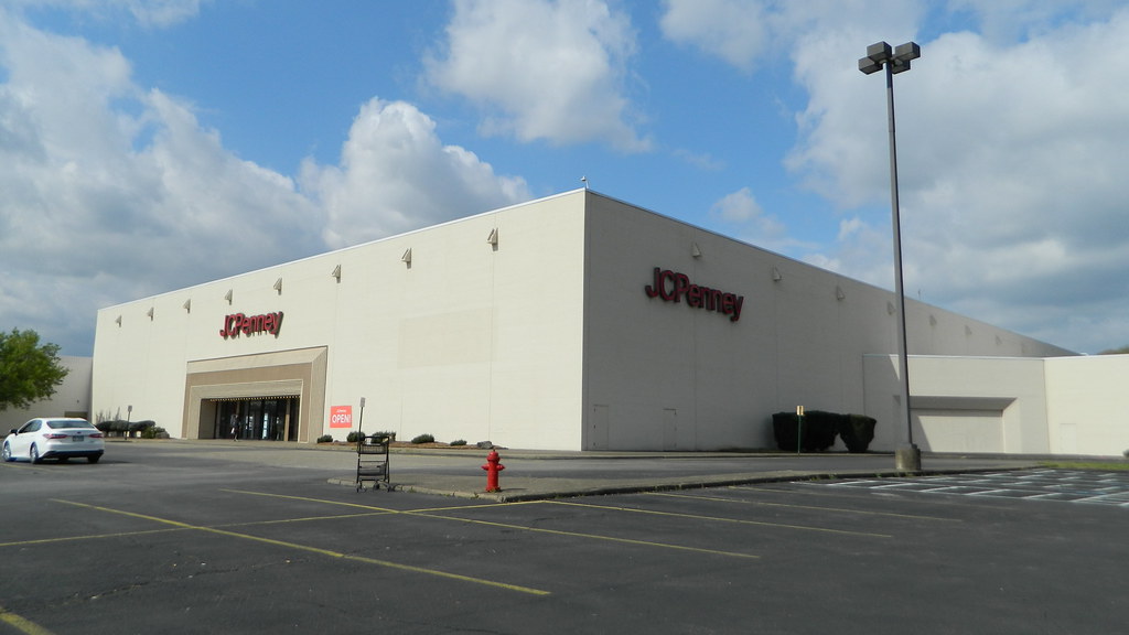 JCPenney JCPenney (158,506 square feet) 800 E Mall Road, H… Flickr