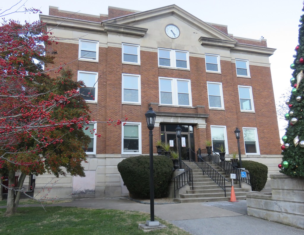 Old Bell County Courthouse (Pineville, Kentucky) The Bell … Flickr